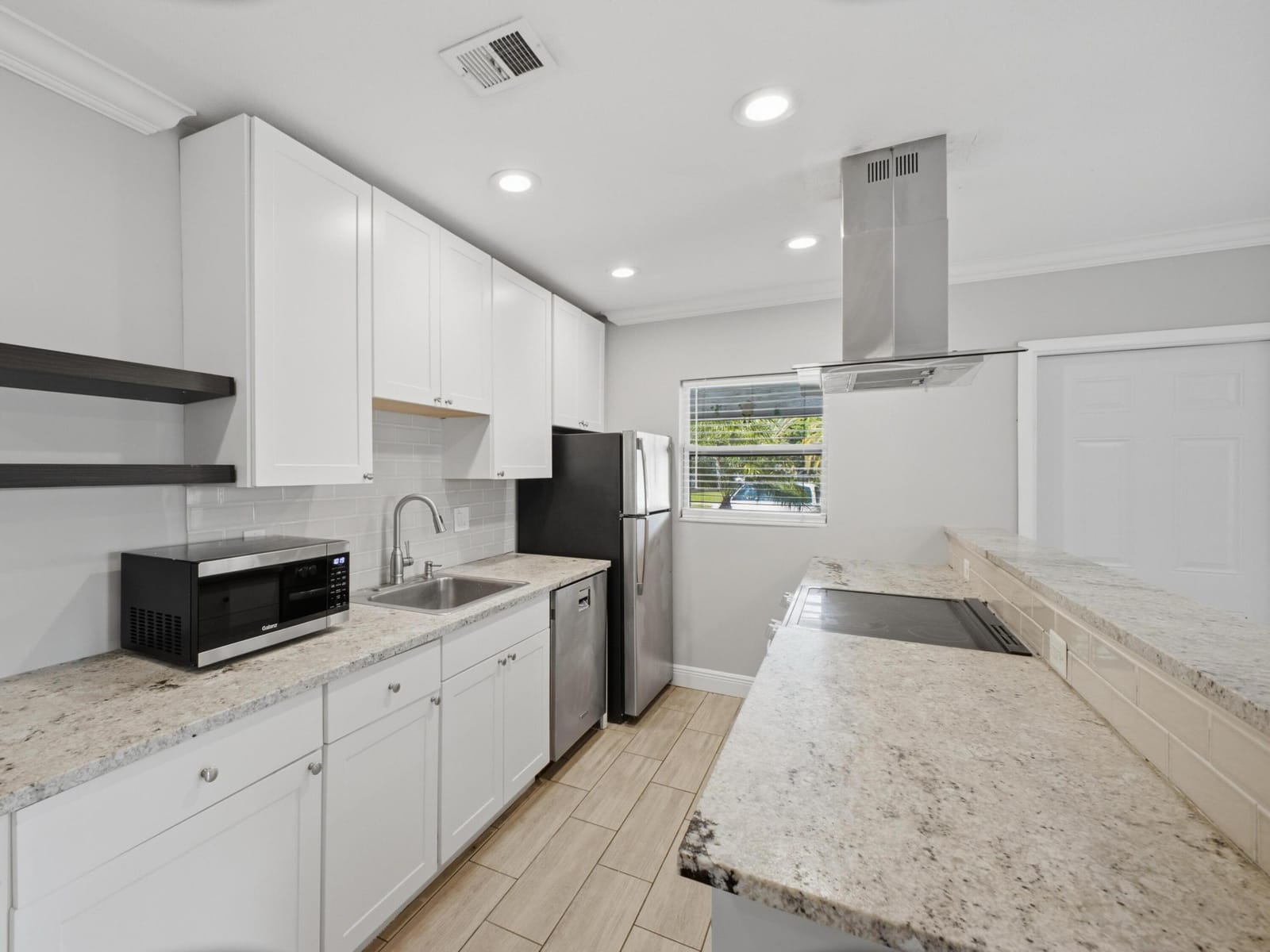 3125 Albatross Road — photo 8