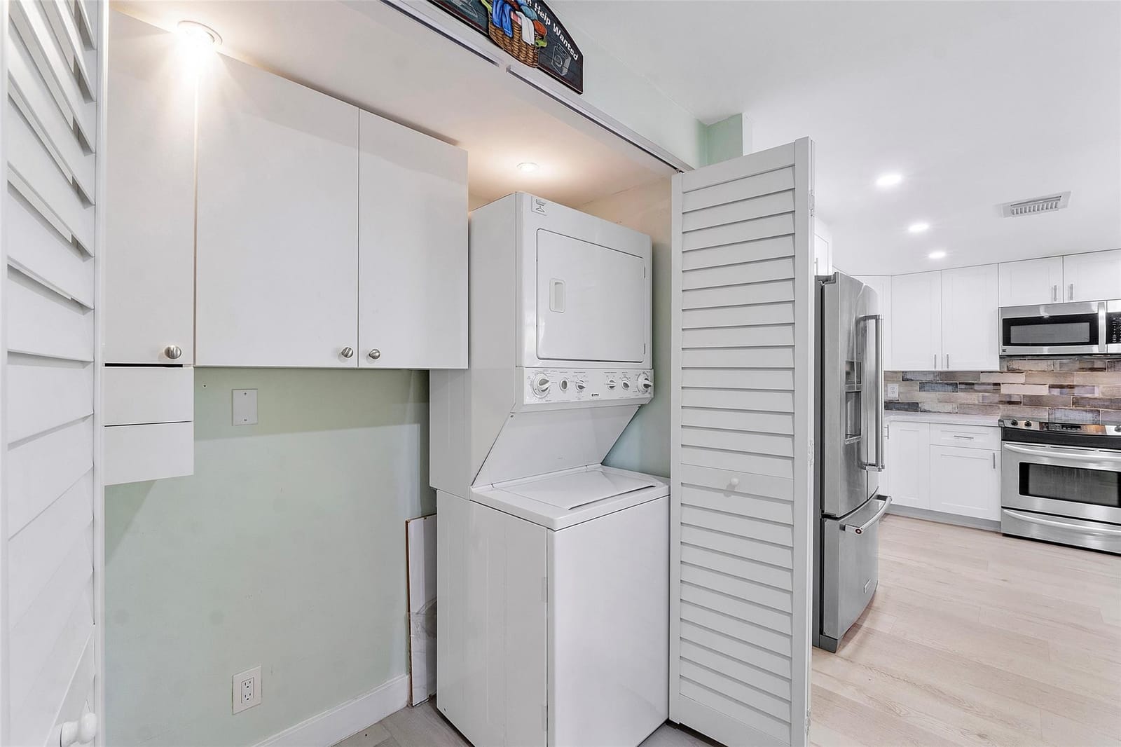 4261 W Palm Aire Drive Unit 203, Pompano Beach, FL 33069 photo 14