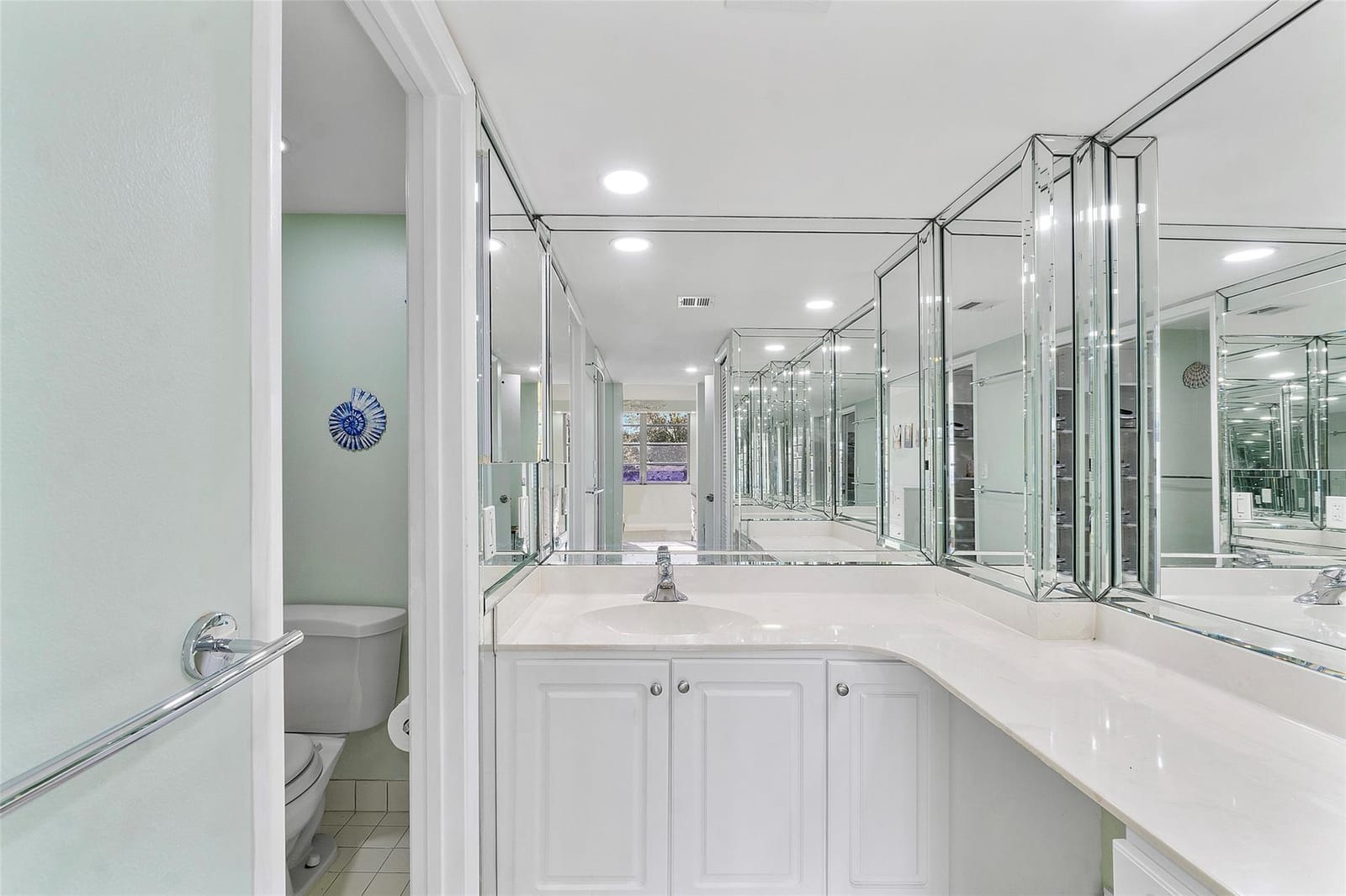 4261 W Palm Aire Drive Unit 203, Pompano Beach, FL 33069 photo 20