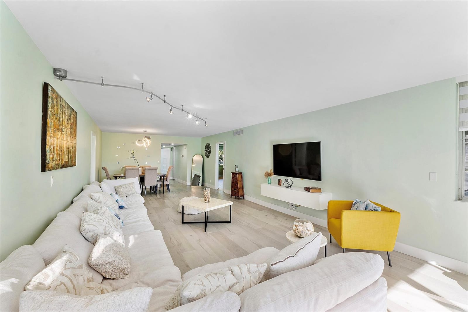 4261 W Palm Aire Drive Unit 203, Pompano Beach, FL 33069 photo 3