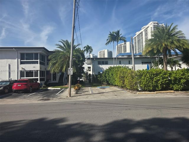 3721 NE 170th Street 1, North Miami Beach, FL 33160