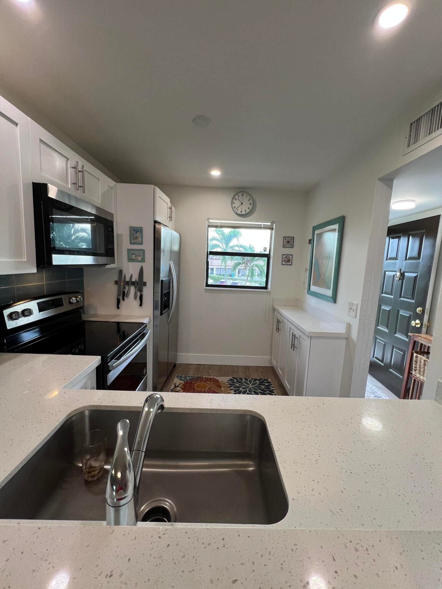 7281 Golf Colony Court 203 — photo 11