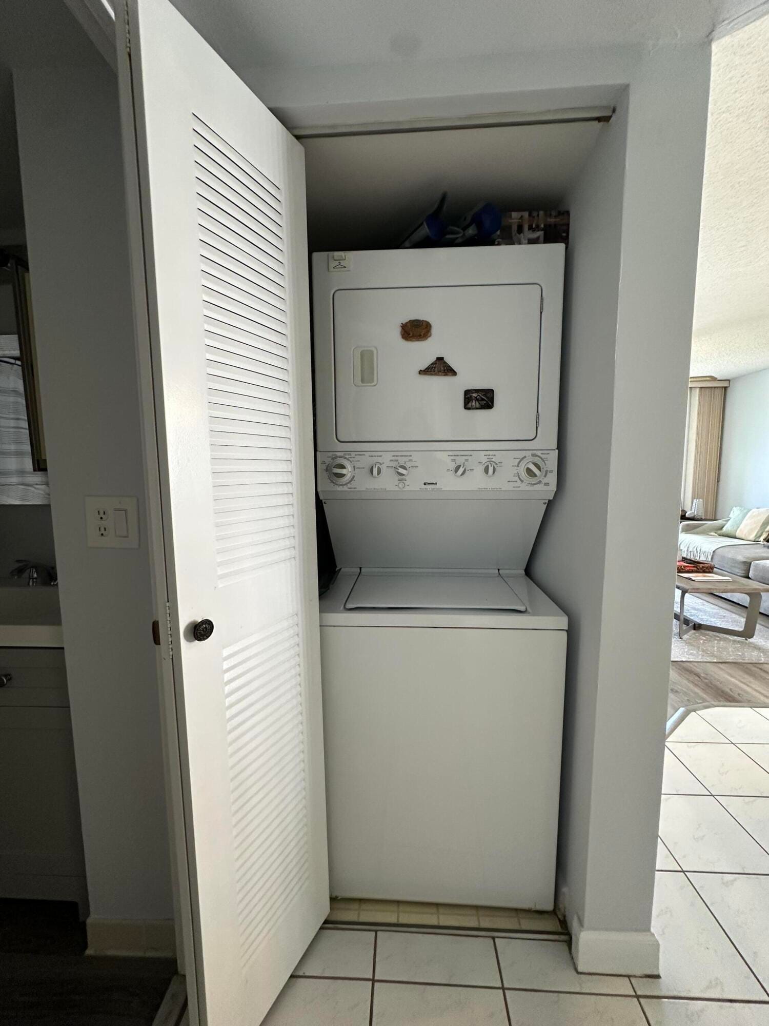 3138 VIA POINCIANA 317 — photo 4