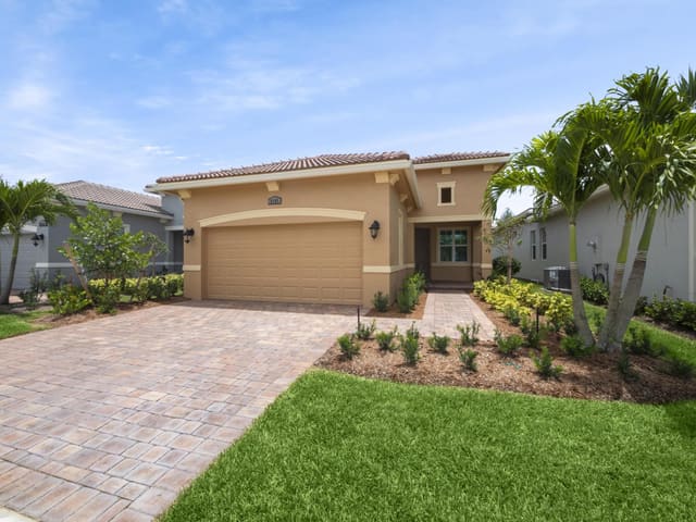 9195 SW Pepoli Way, Port St. Lucie, FL 34987