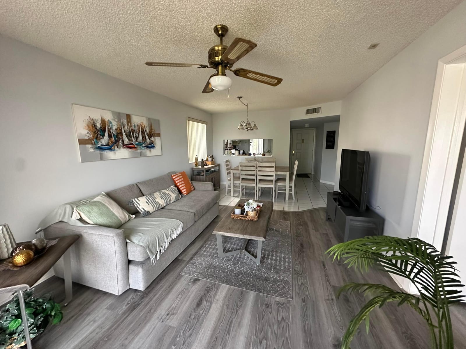 3138 Via Poinciana 317, Lake Worth, FL 33467