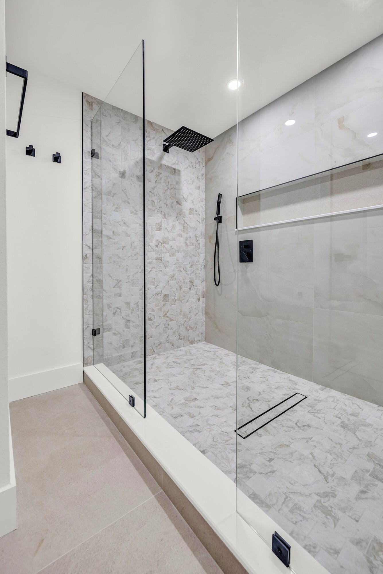 5701 CAMINO DEL SOL 106 — photo 10