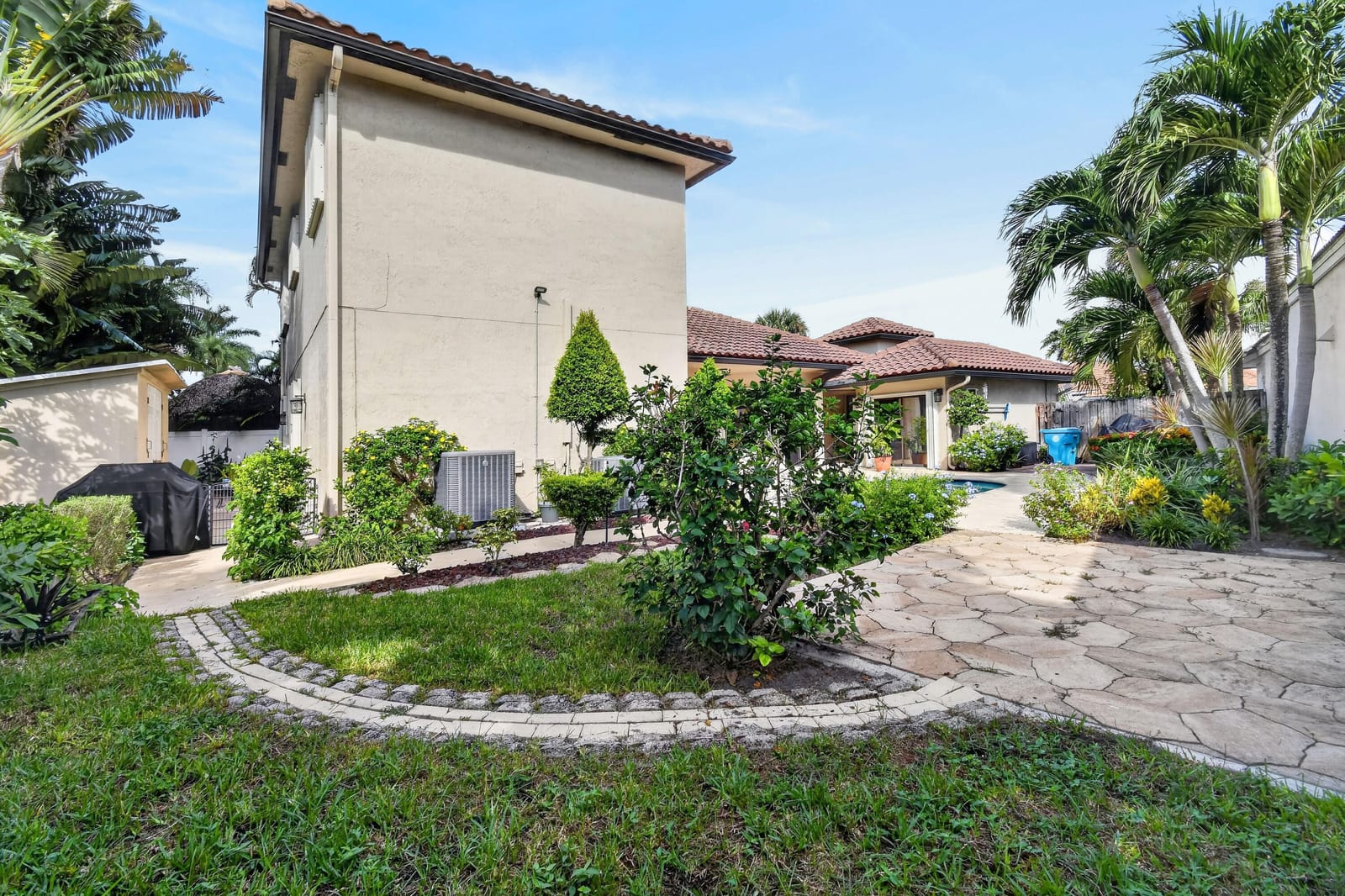176 ORANGE Drive — photo 12