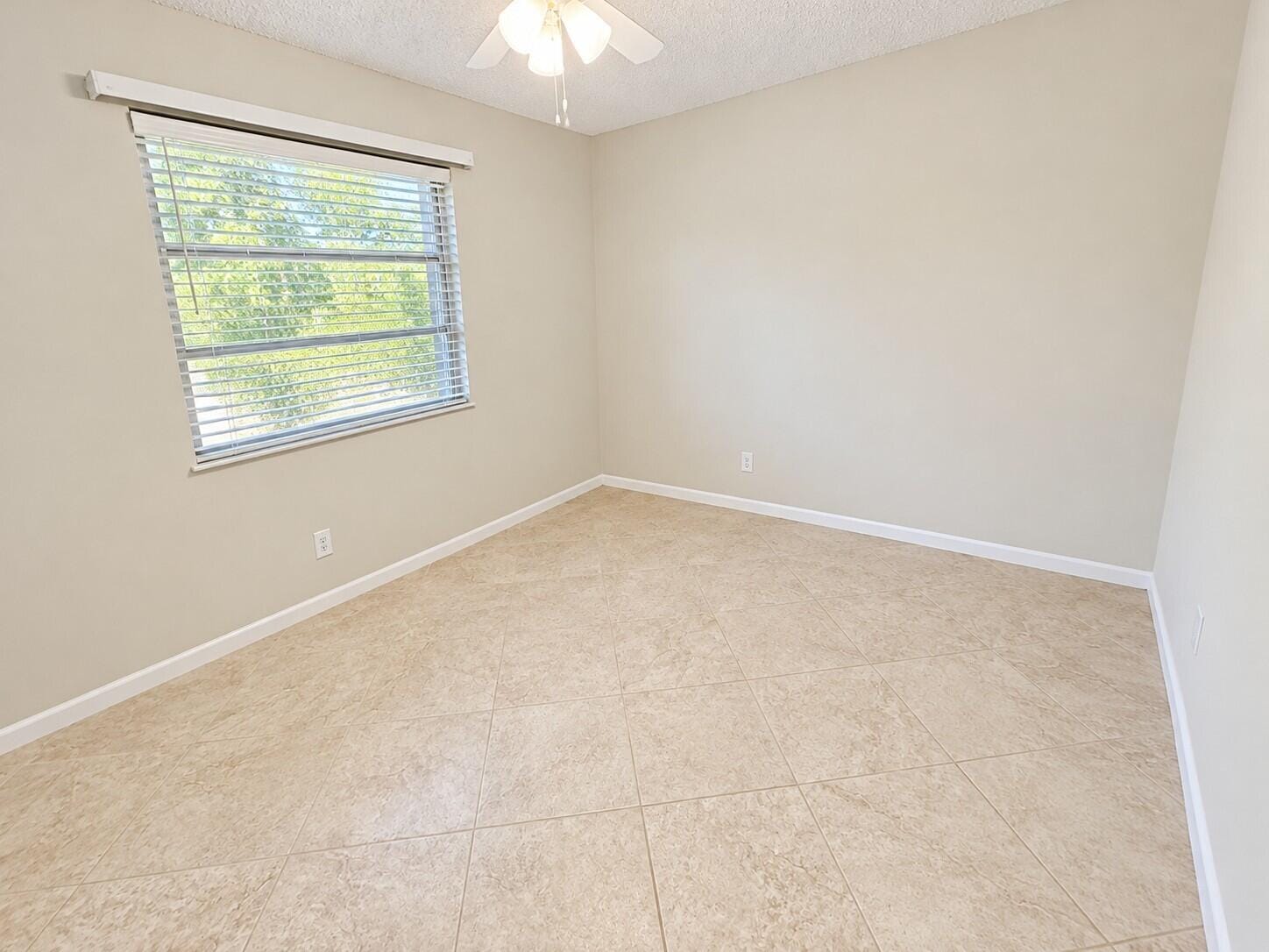 2230 N CYPRESS BEND Drive 410, Pompano Beach, FL 33069 photo 14