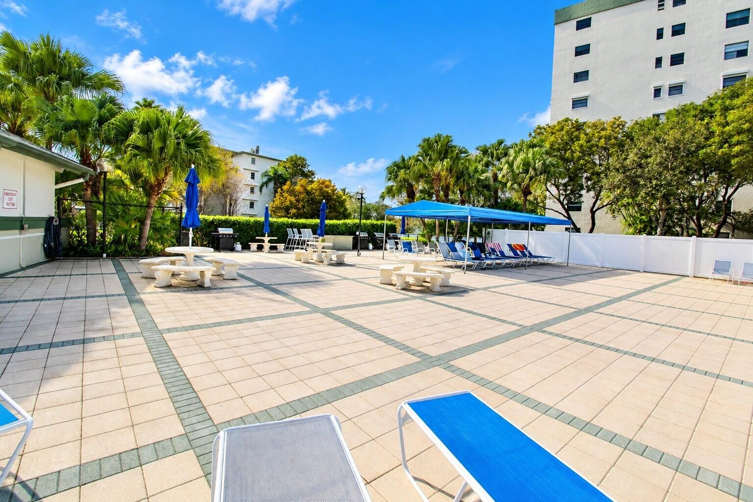 2230 N CYPRESS BEND Drive 410, Pompano Beach, FL 33069 photo 25
