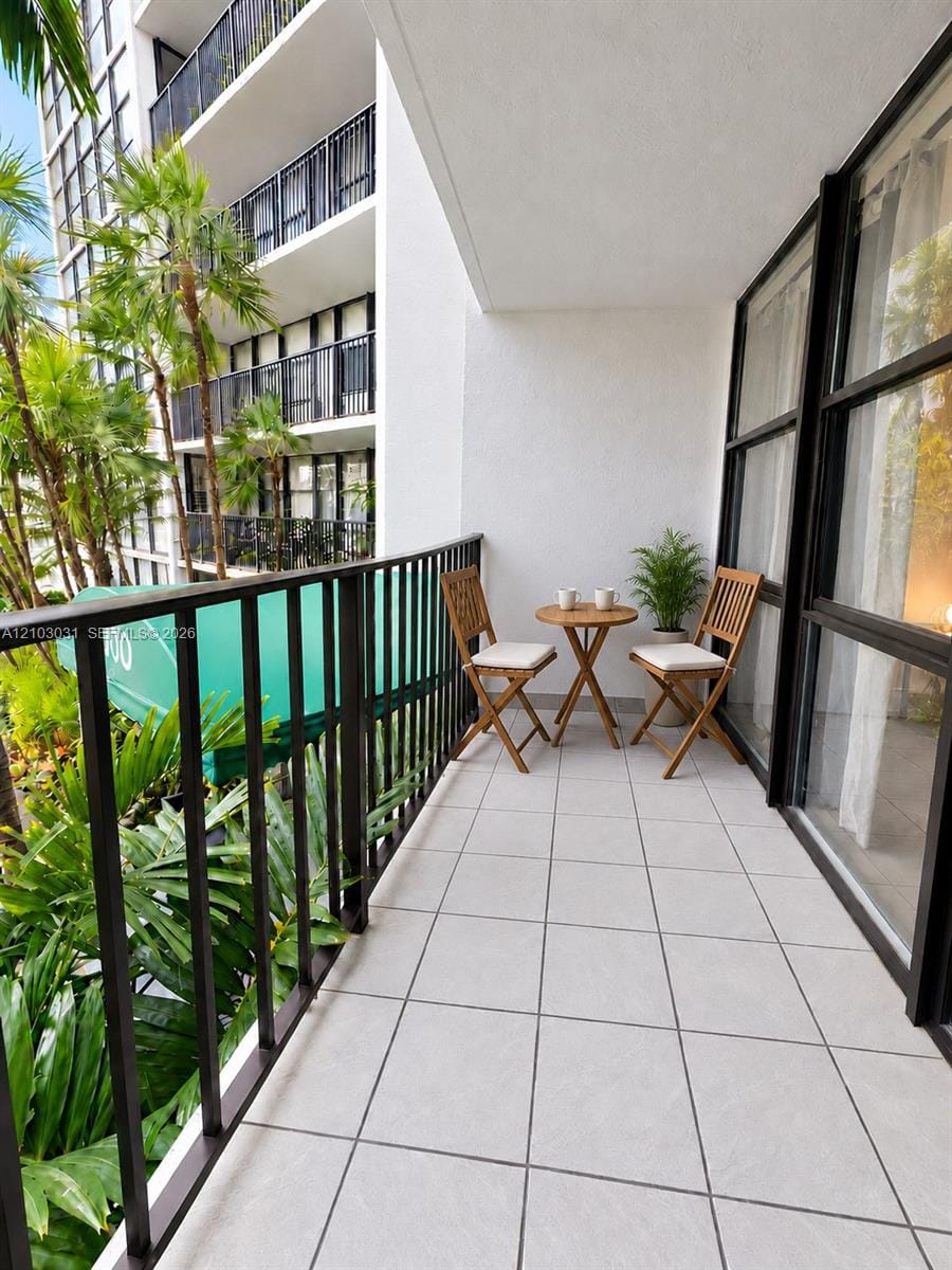1000 Parkview Drive 202, Hallandale Beach, FL 33009 photo 25
