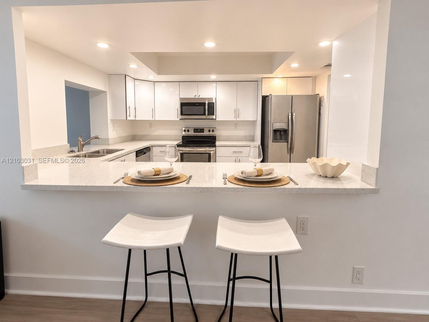 1000 Parkview Drive 202 — photo 6