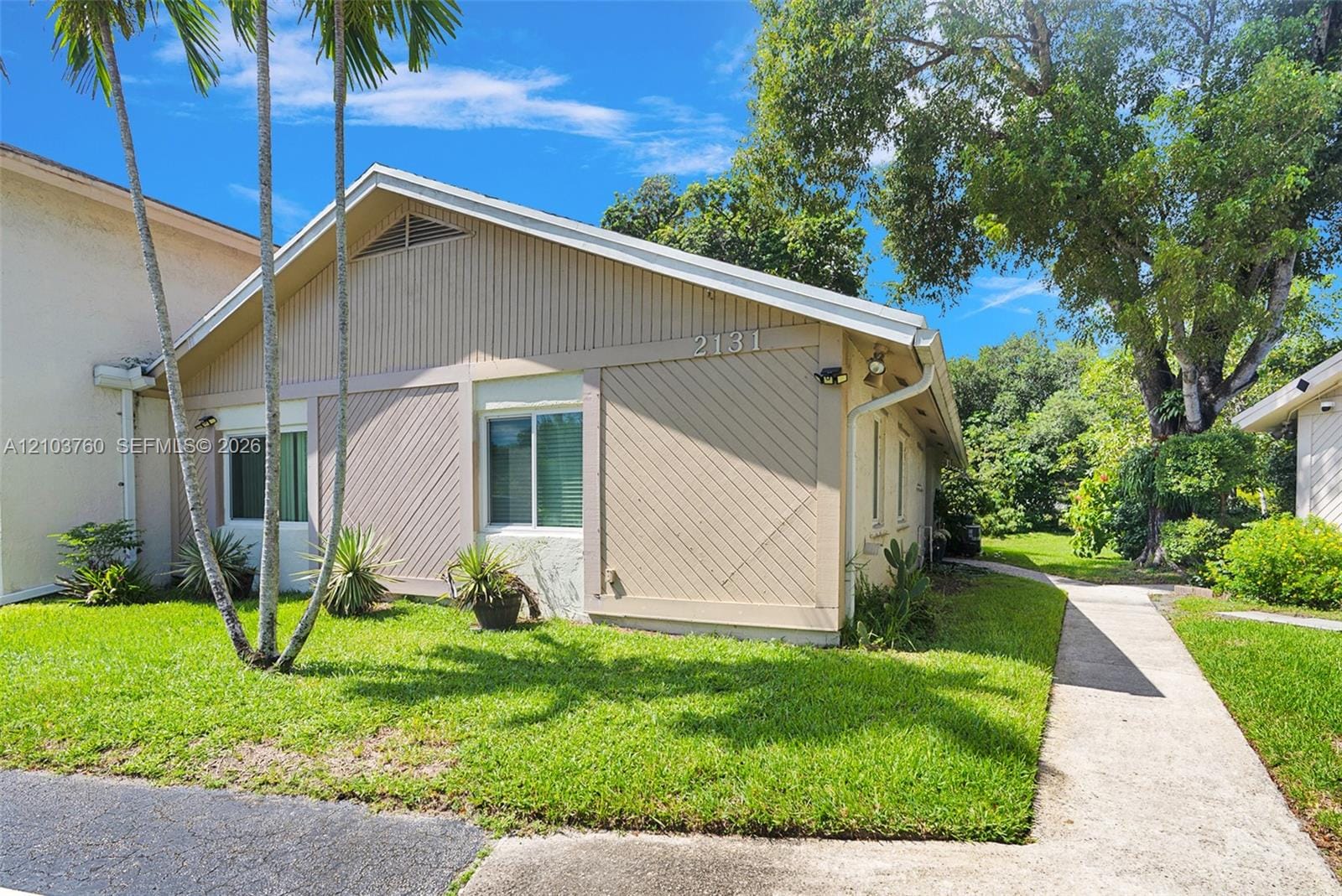 2131 Nova Village Drive, Davie, FL 33317 photo 3