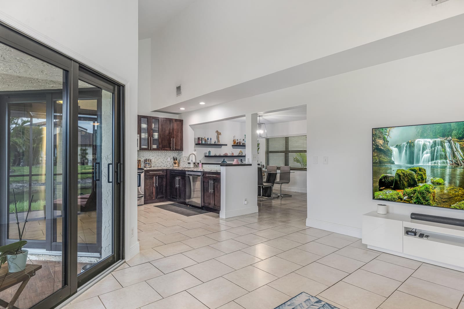 9360 Ketay Circle — photo 8