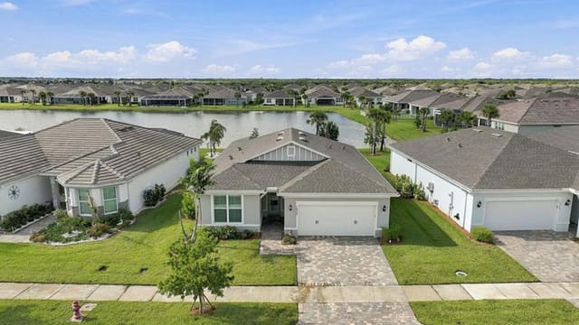 10254 SW Sarcoline Drive, Port St. Lucie, FL 34987