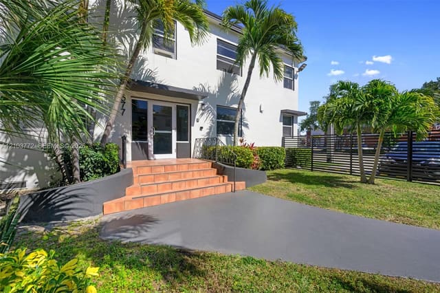 577 NE 82nd Street 15, Miami, FL 33138