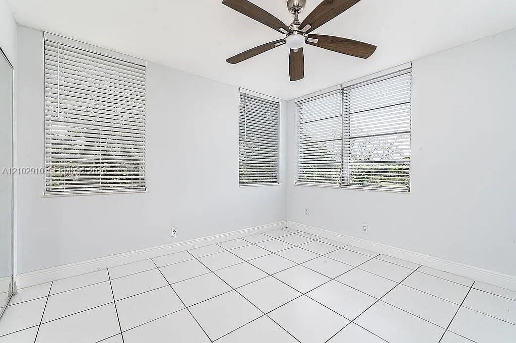 1931 Sabal Palm Drive 301 — photo 12