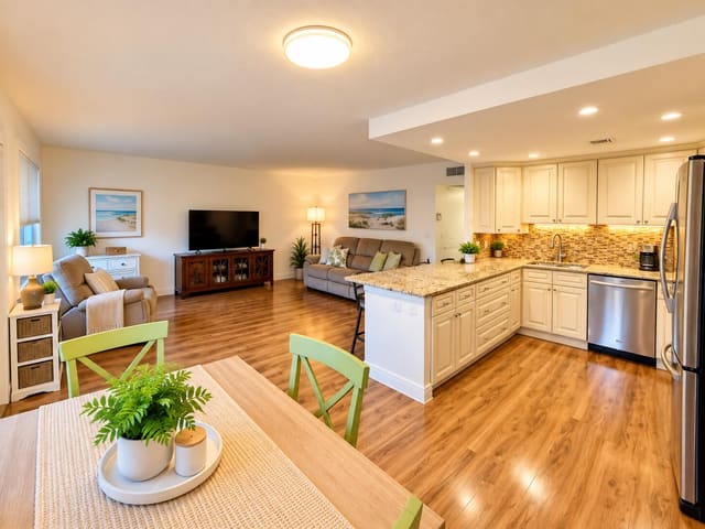 2103 Oakridge V 2103, Deerfield Beach, FL 33442