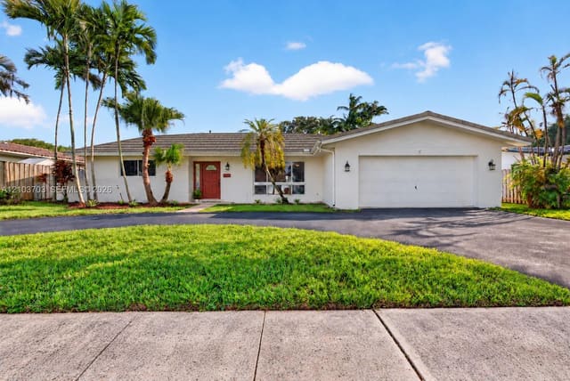 4110 Roosevelt Street, Hollywood, FL 33021