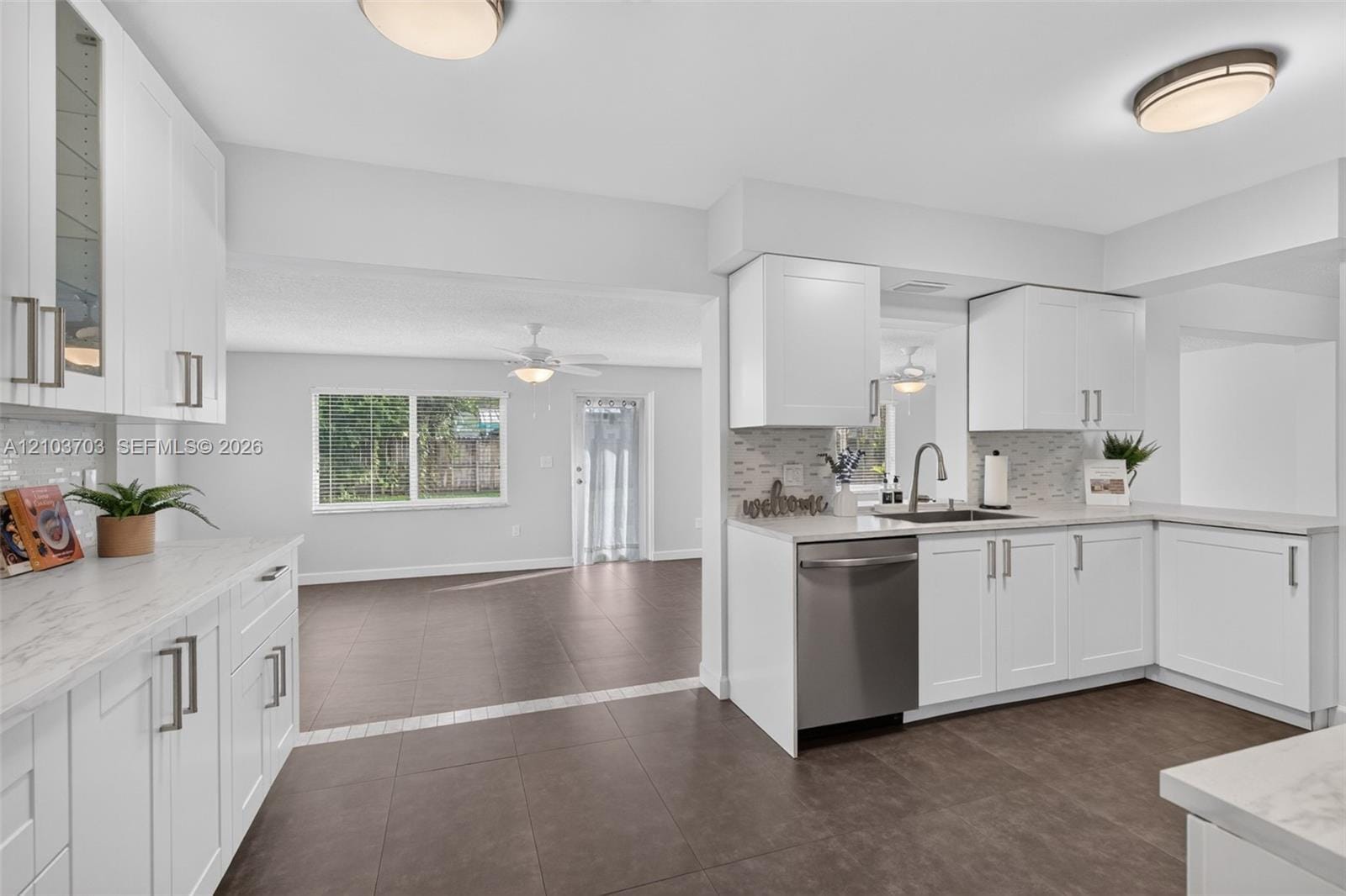 4110 Roosevelt Street — photo 10