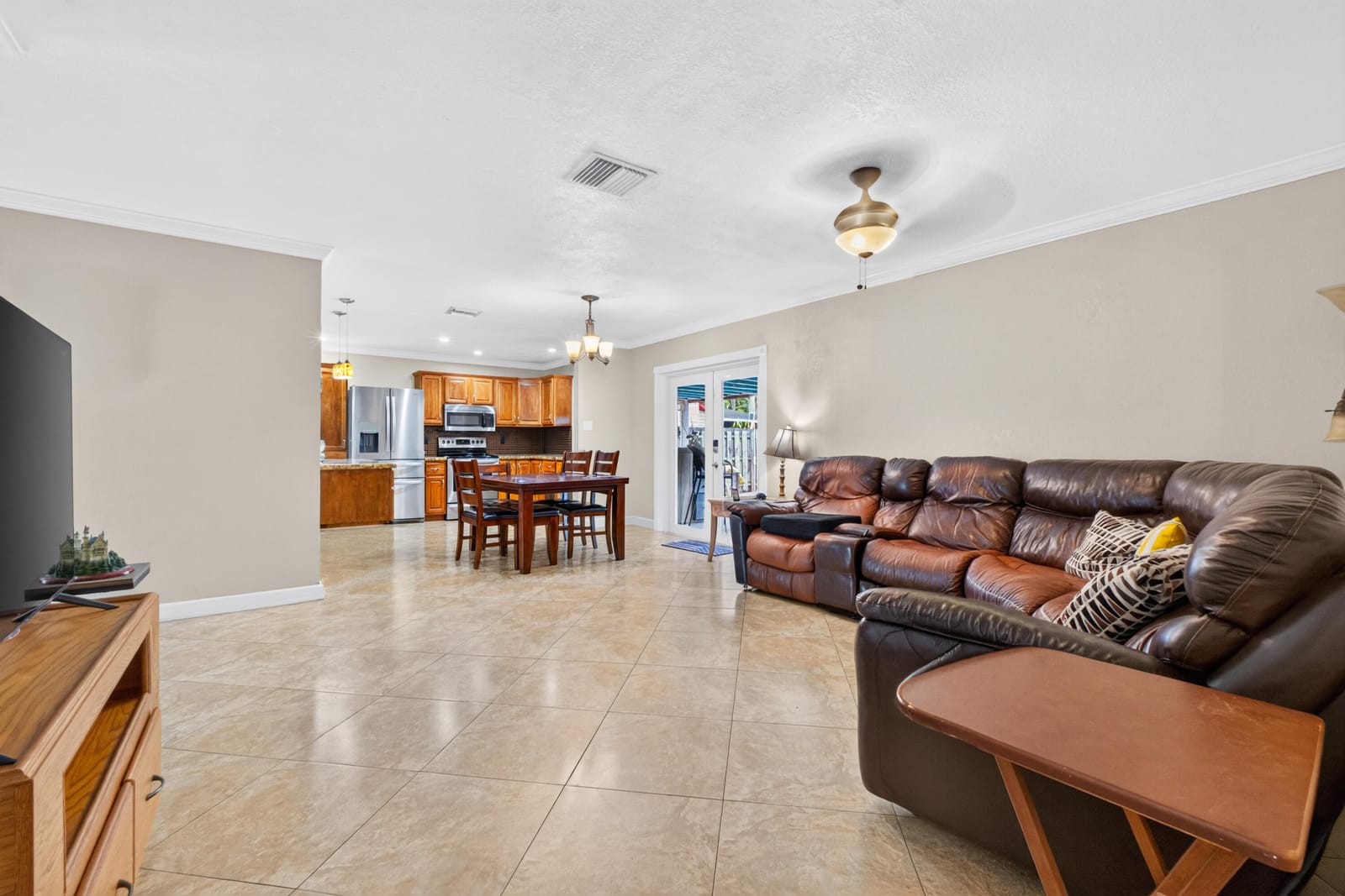 6911 SW 1ST Court, Margate, FL 33068 photo 23