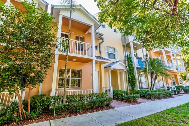 300 SW 14th Avenue 300, Fort Lauderdale, FL 33312