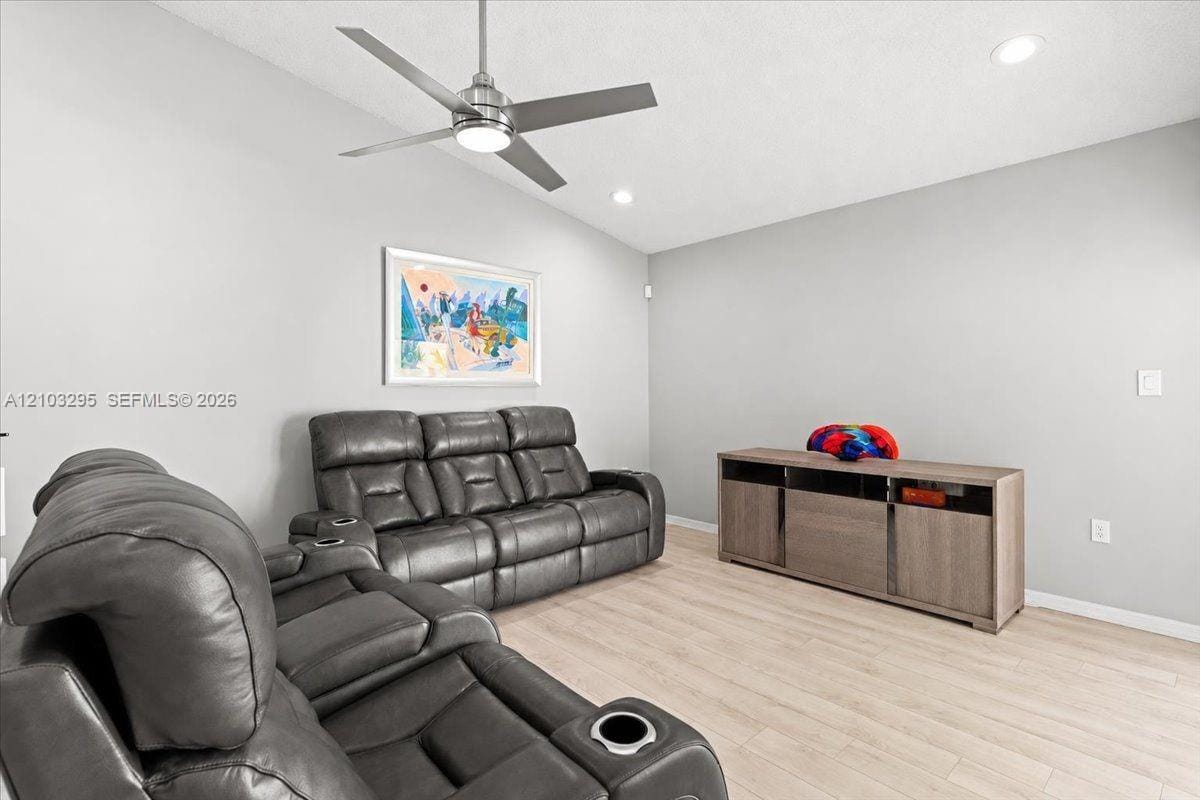 1010 NW 125th Avenue, Sunrise, FL 33323 photo 16