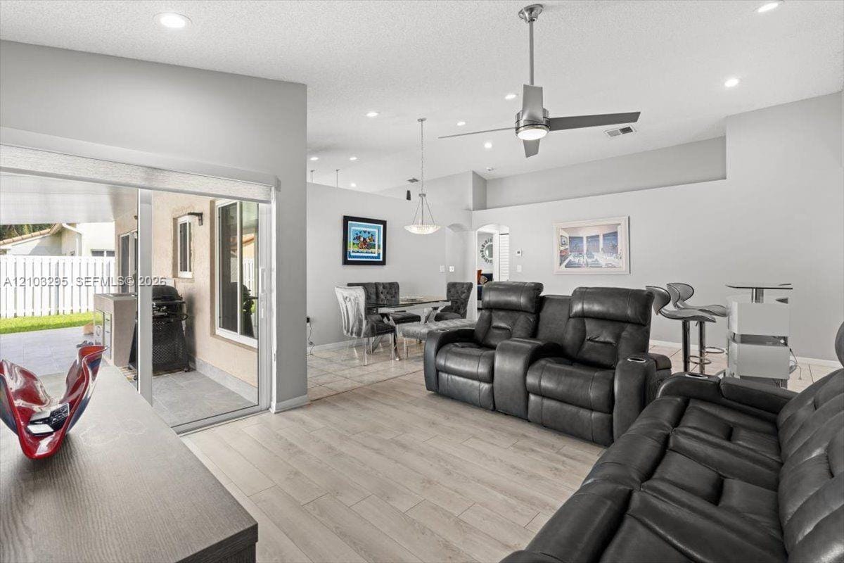 1010 NW 125th Avenue, Sunrise, FL 33323 photo 17