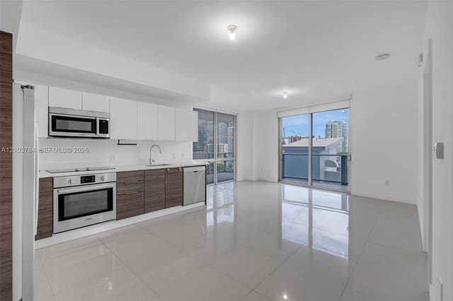 1010 SW 2nd Avenue 1003, Miami, FL 33130