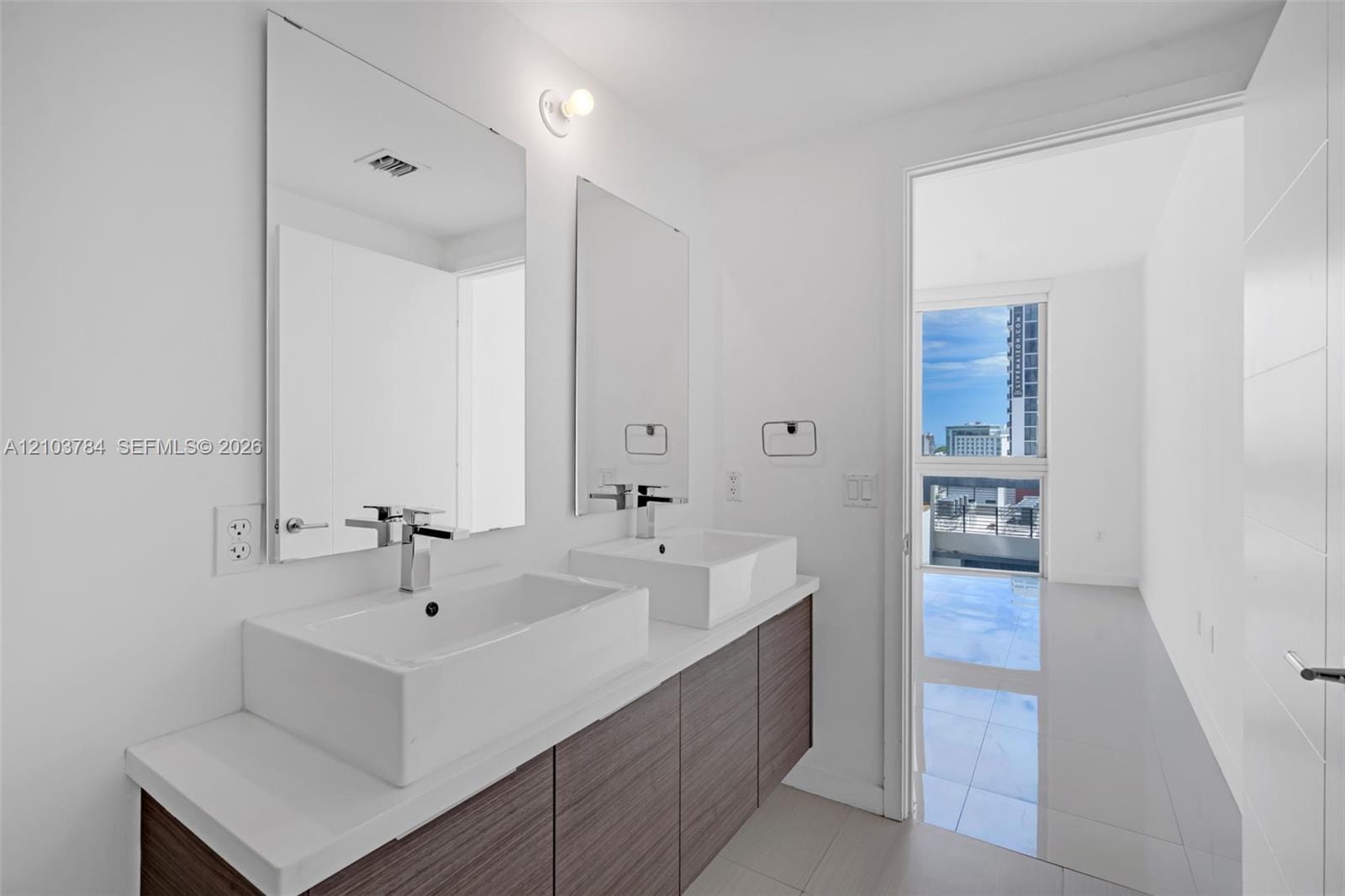 1010 SW 2nd Avenue 1003, Miami, FL 33130 photo 26