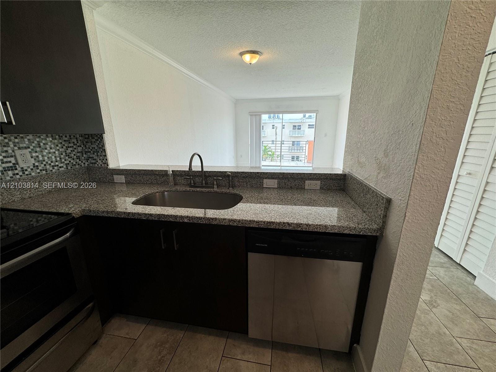 365 NE 125th Street 401 — photo 3