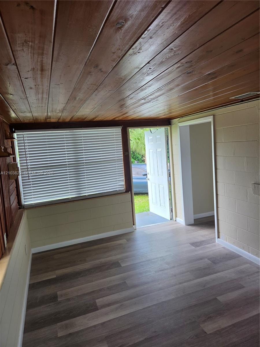 390 SW 7th Road SW 390, Vero Beach, FL 32962 photo 6