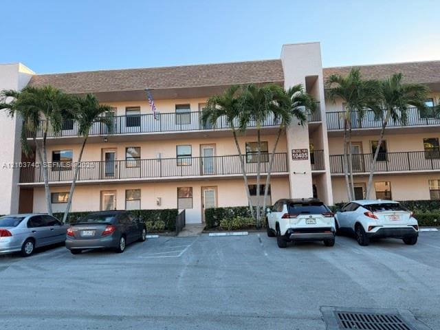 10405 Sunrise Lakes Boulevard 202, Sunrise, FL 33322
