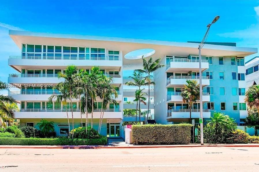 7800 Collins Avenue 204, Miami Beach, FL 33141