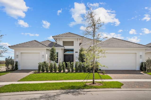 14157 SW PINNACLE Court, Port St. Lucie, FL 34987