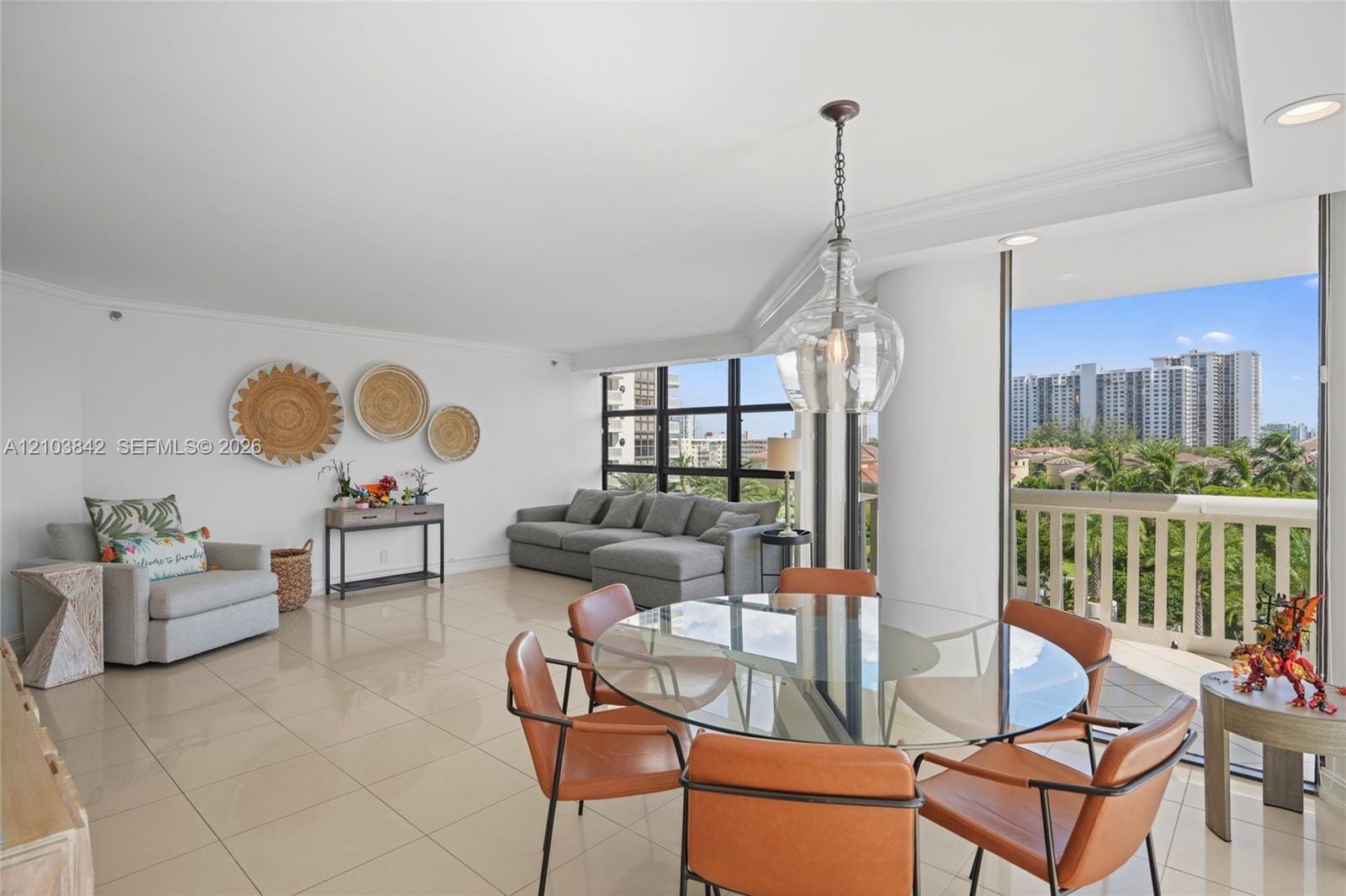 1000 W Island Boulevard 504, Aventura, FL 33160 photo 5