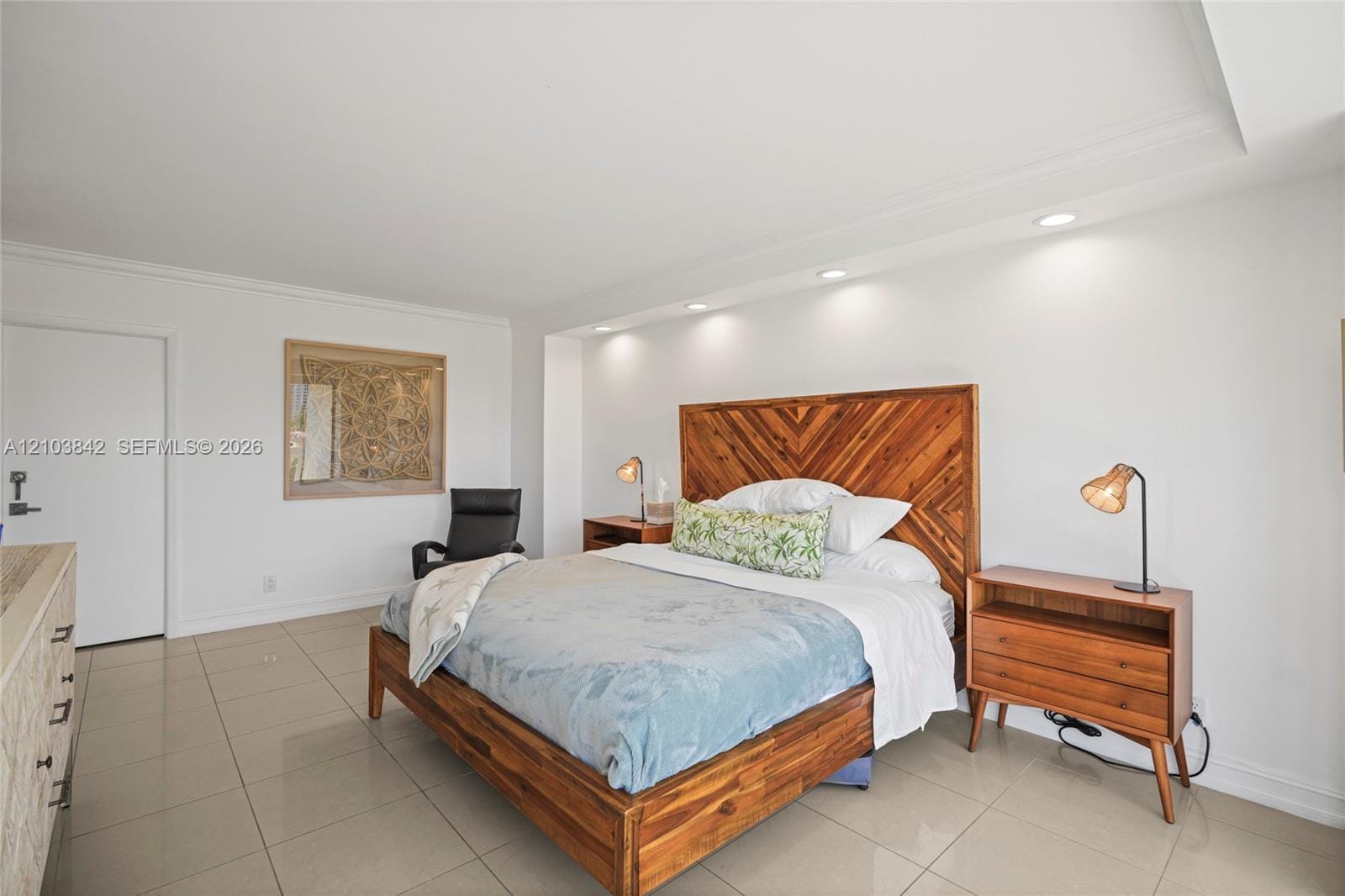 1000 W Island Boulevard 504, Aventura, FL 33160 photo 10