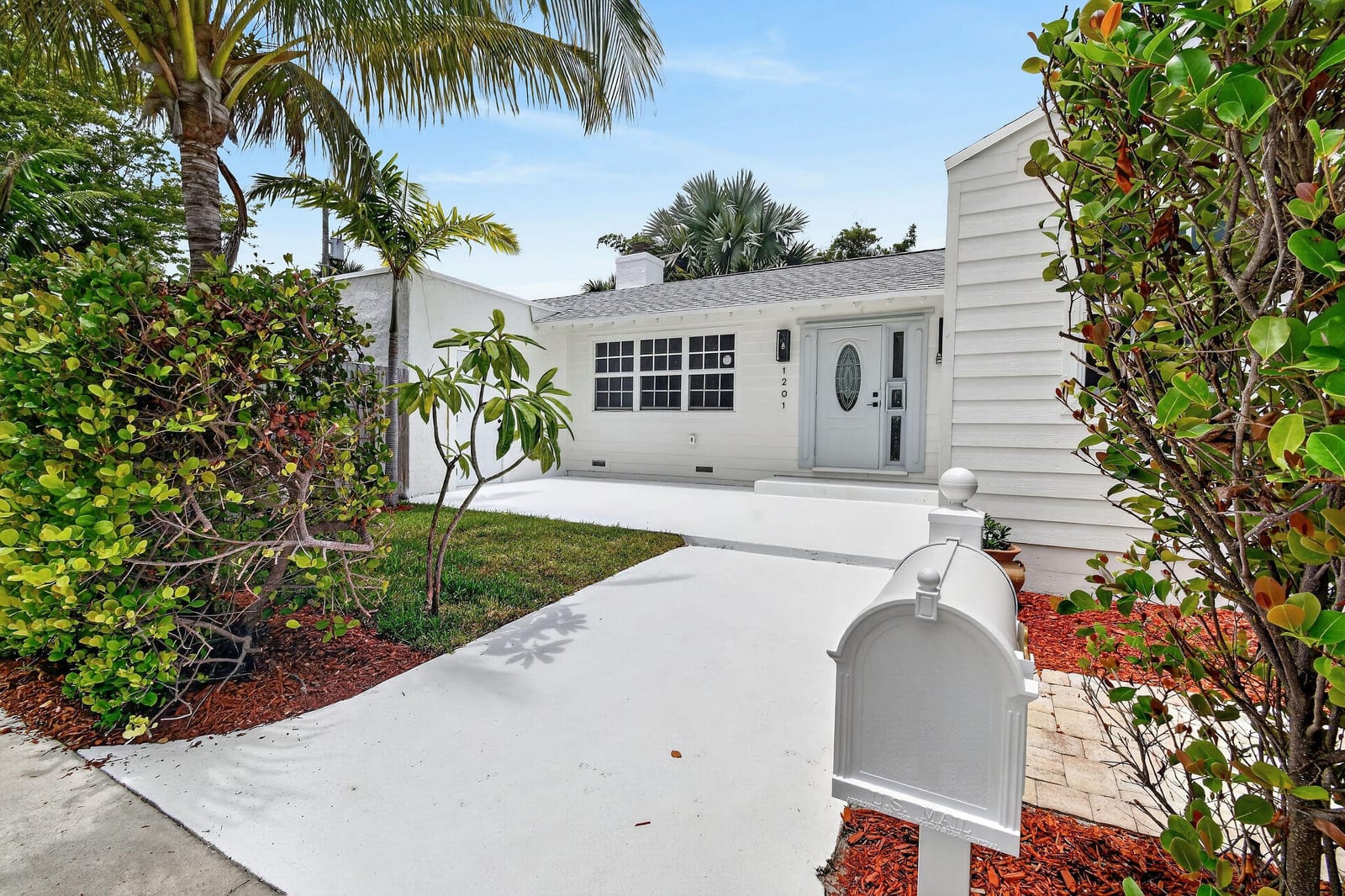1201 N Ocean Breeze, Lake Worth Beach, FL 33460 photo 1