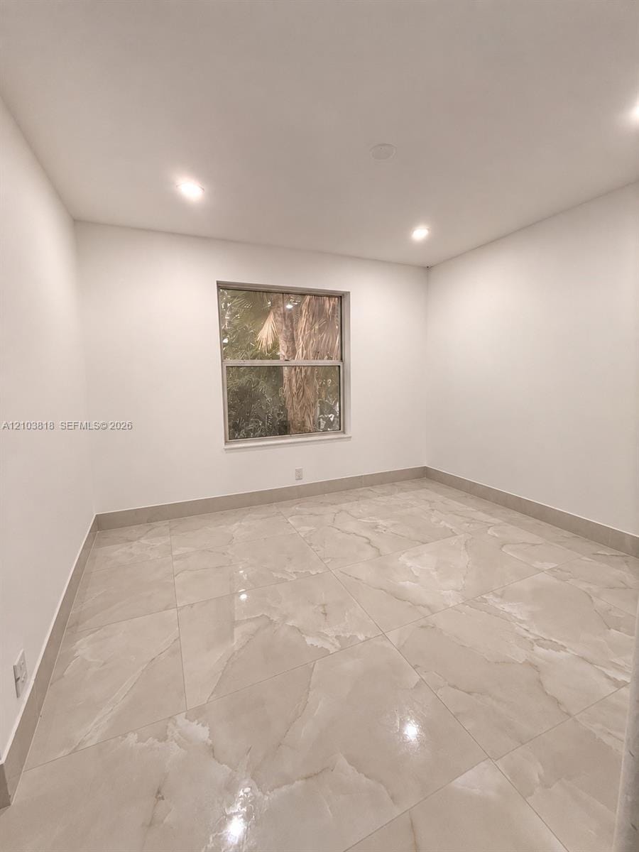 5292 SW 38th Avenue — photo 11