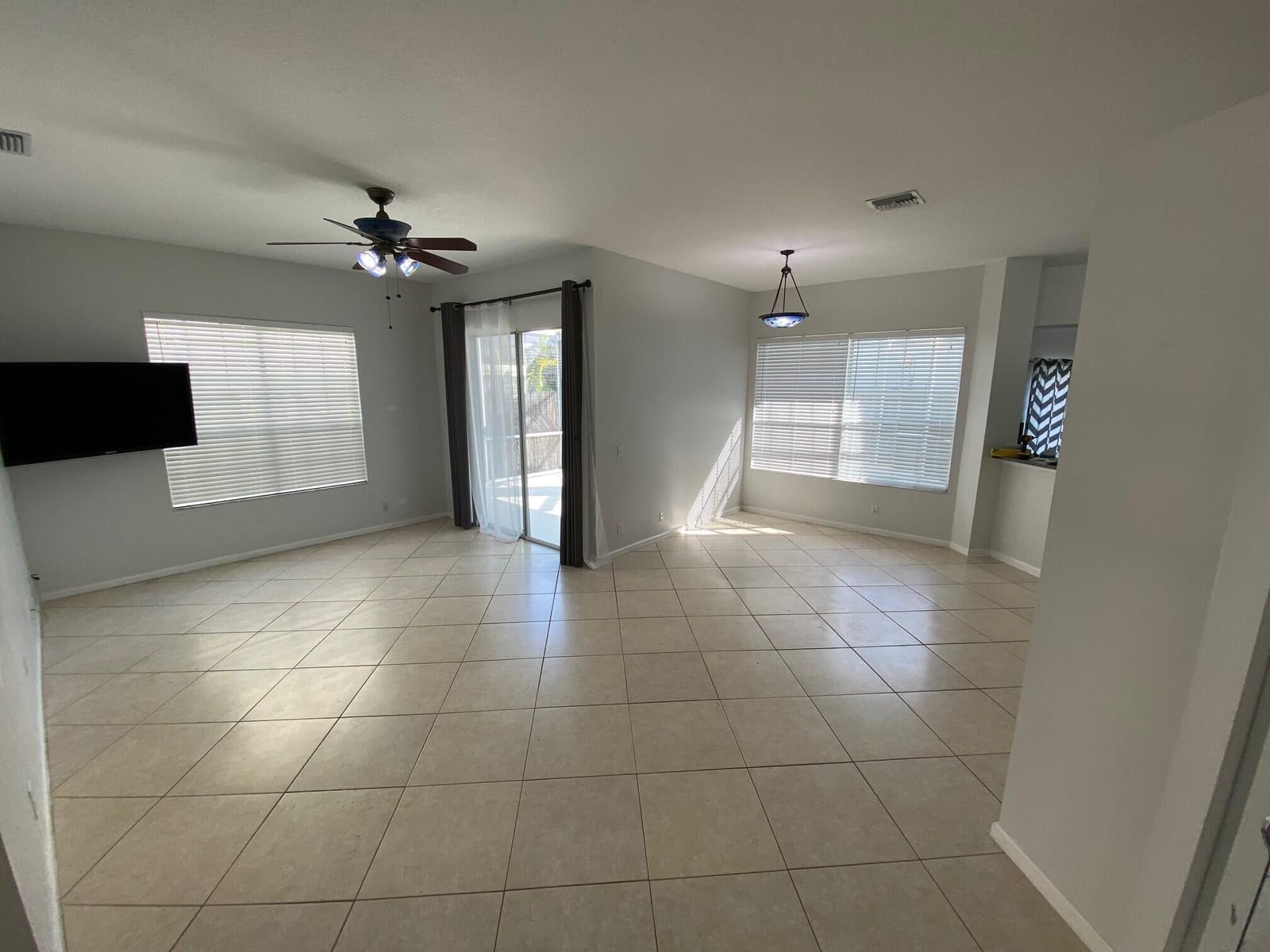 963 RED PARROT Lane — photo 3
