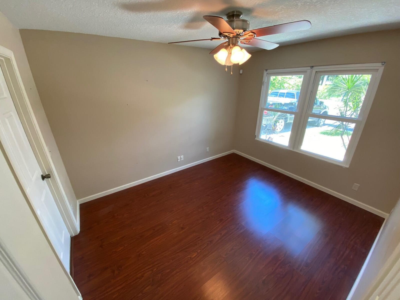 963 RED PARROT Lane — photo 7