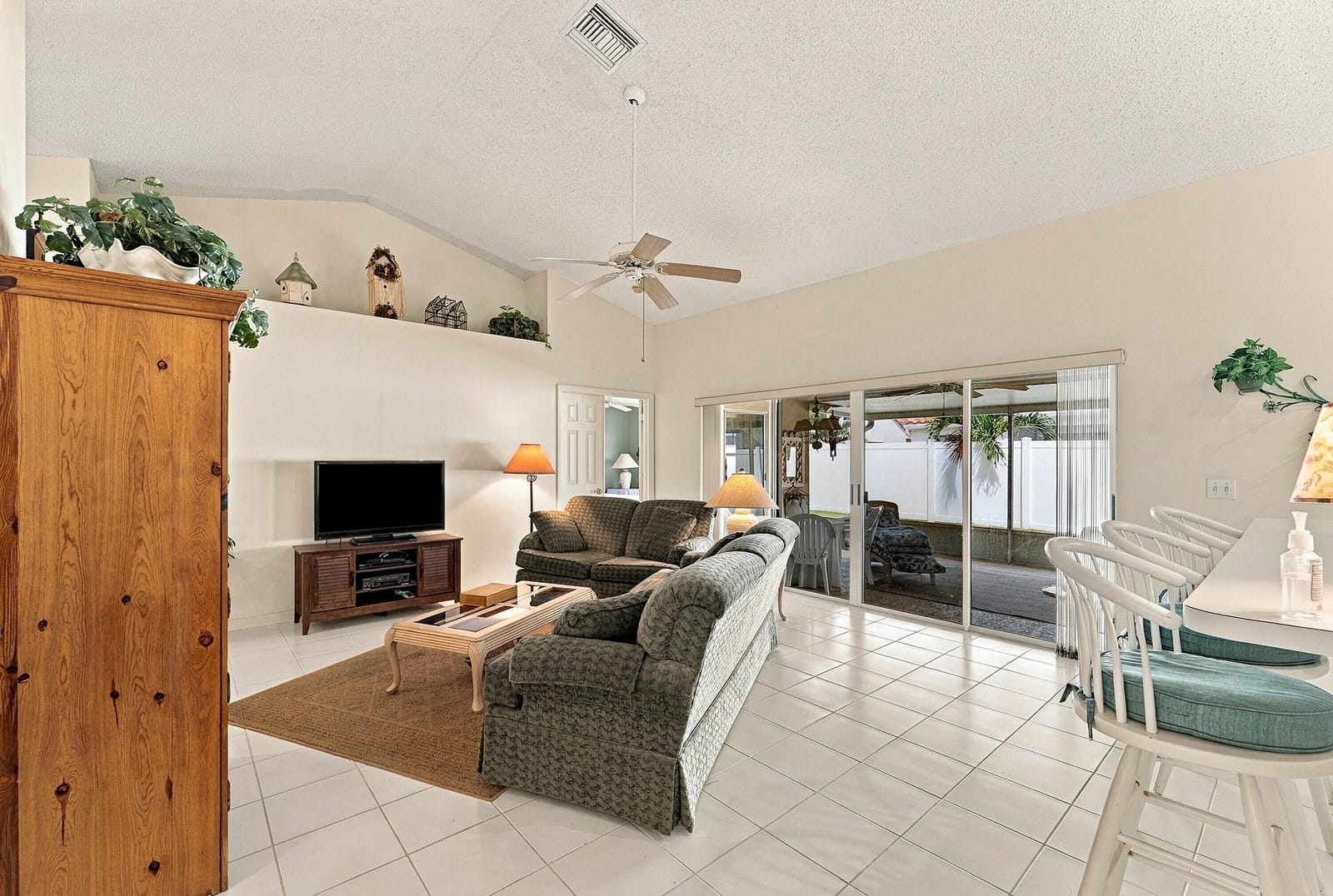 3705 BEACHWOOD Drive — photo 6