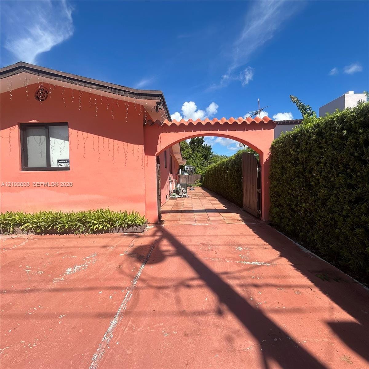 2331 SW 7th Street — photo 4