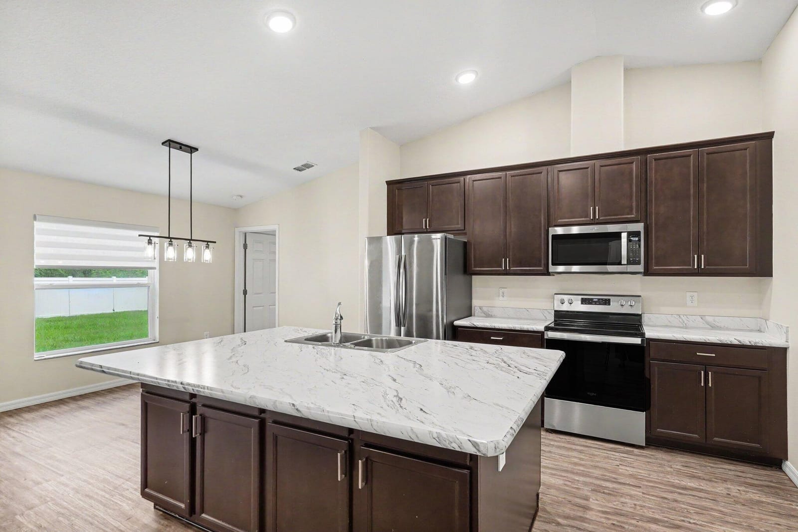 427 Flagler Road SE — photo 10