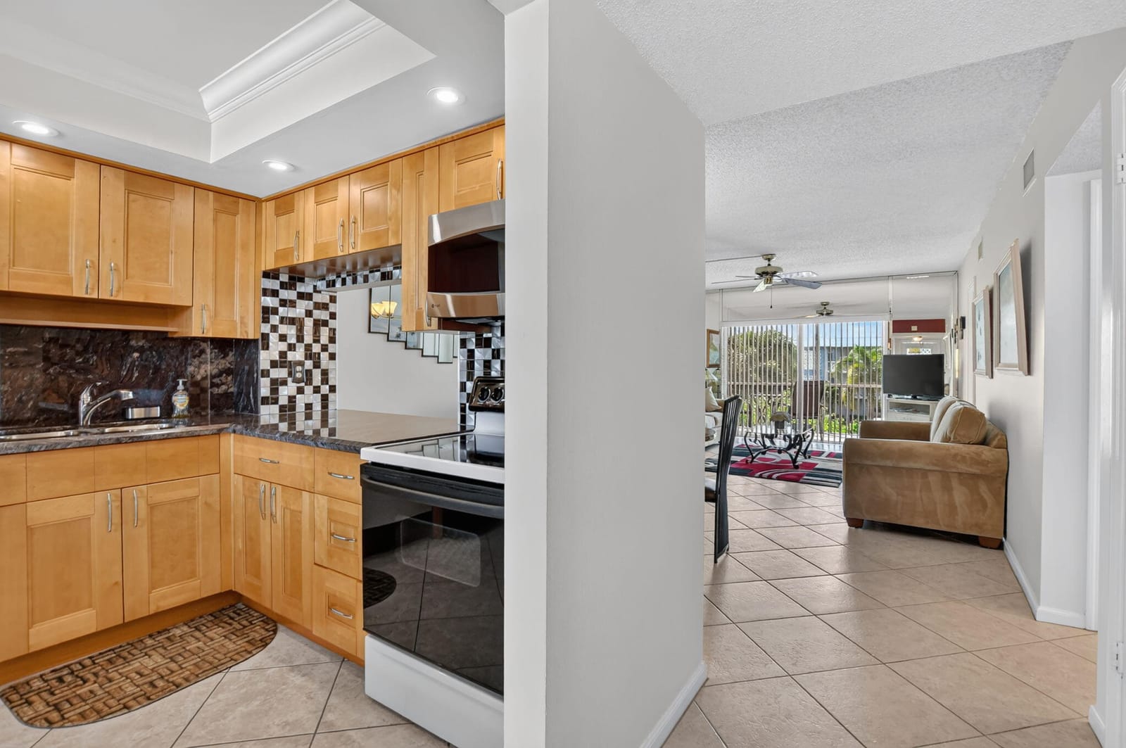 9872 MARINA Boulevard 1438 — photo 3