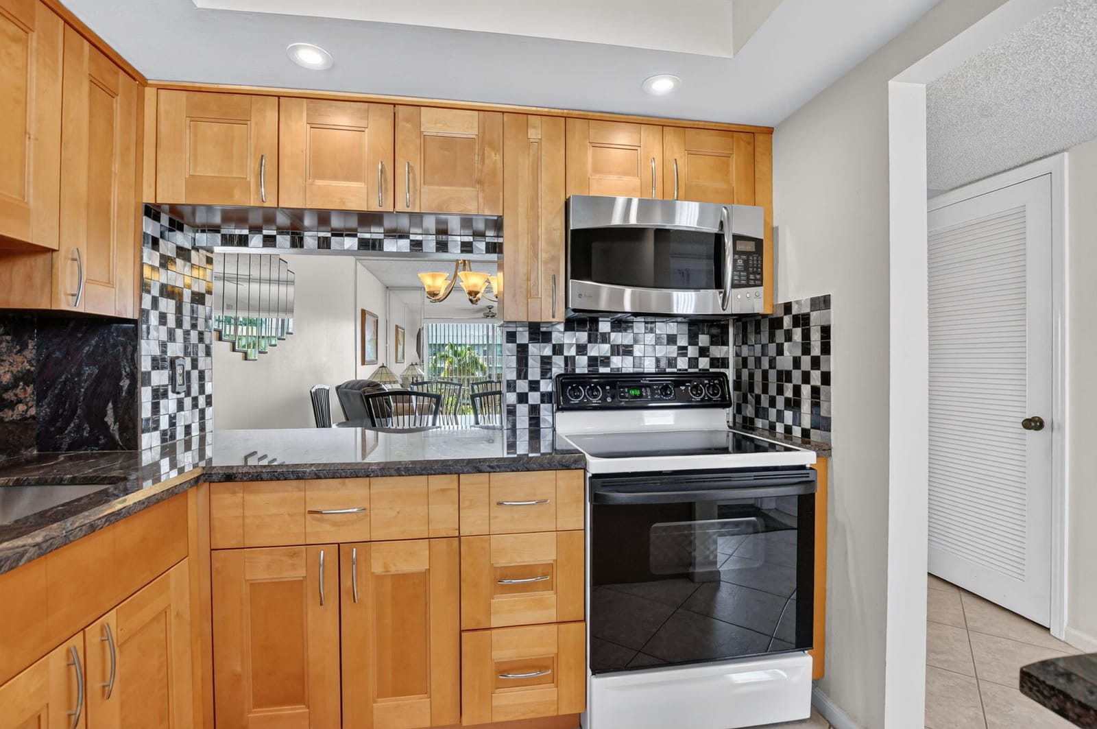 9872 MARINA Boulevard 1438, Boca Raton, FL 33428 photo 25
