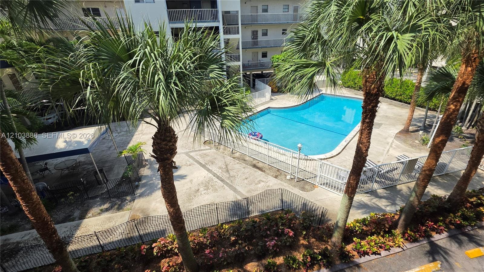 16750 NE 10th Avenue 208, North Miami Beach, FL 33162 photo 3