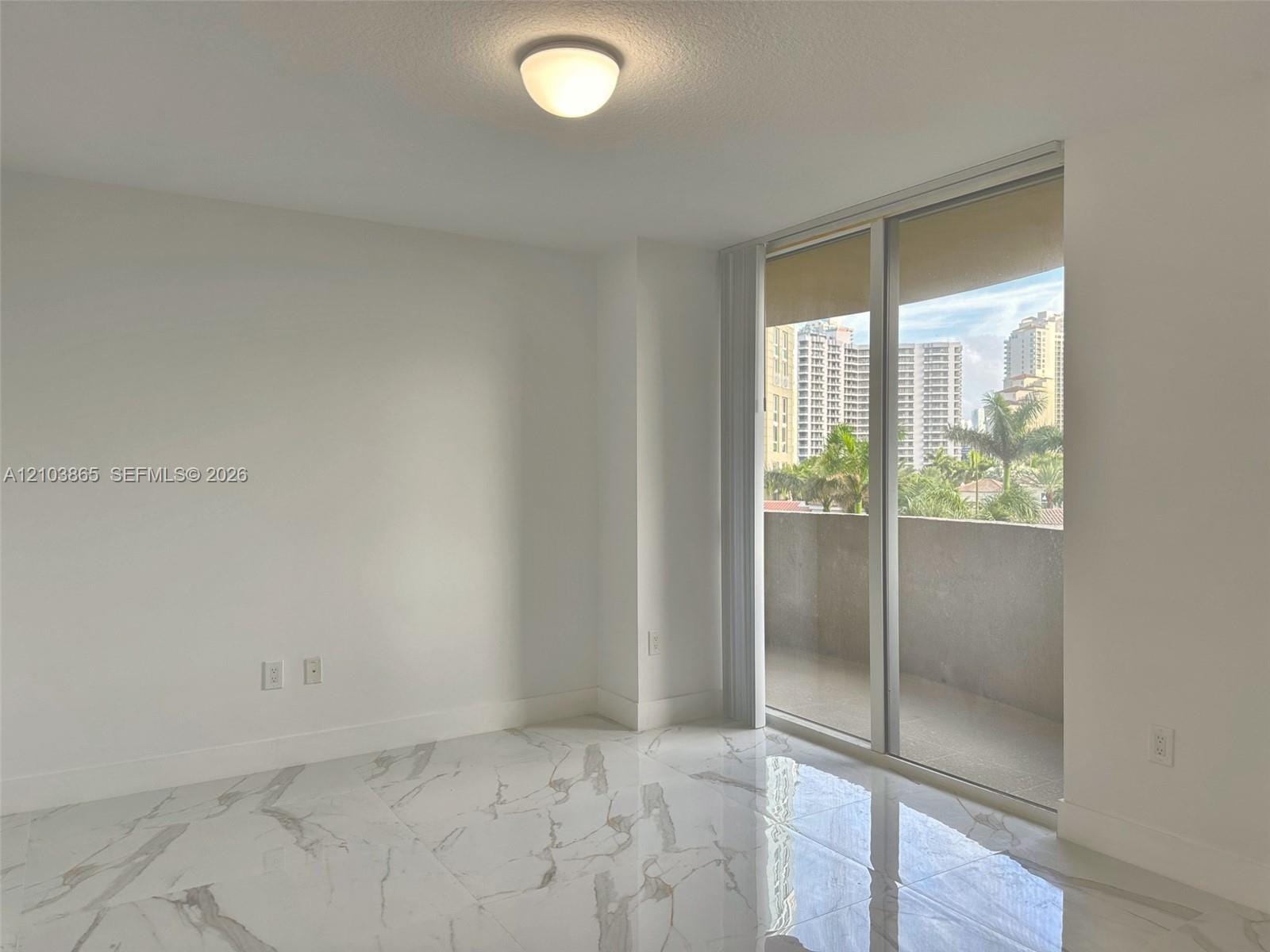 19501 W Country Club Drive 406, Aventura, FL 33180 photo 7