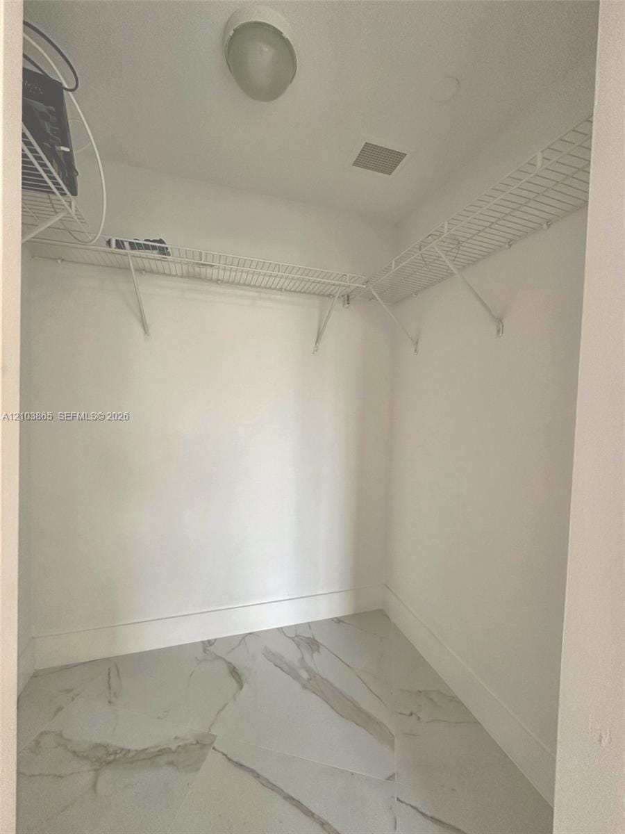 19501 W Country Club Drive 406, Aventura, FL 33180 photo 9