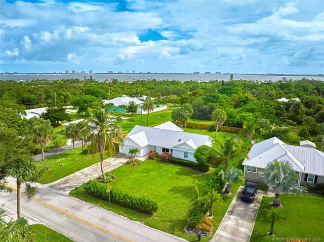 4811 NE Savannah Road, Jensen Beach, FL 34957