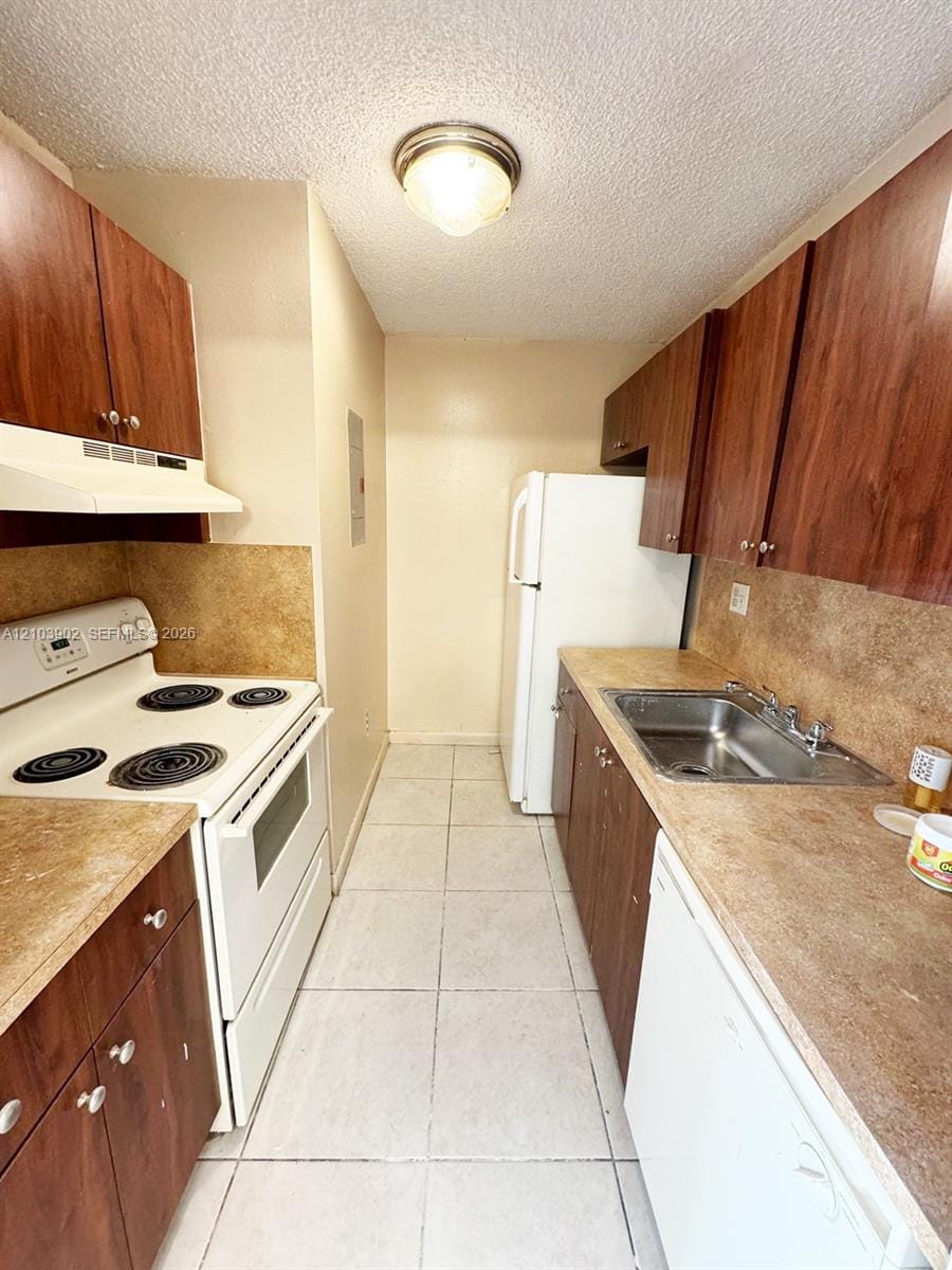 7429 SW 152nd Avenue 13-106 — photo 4